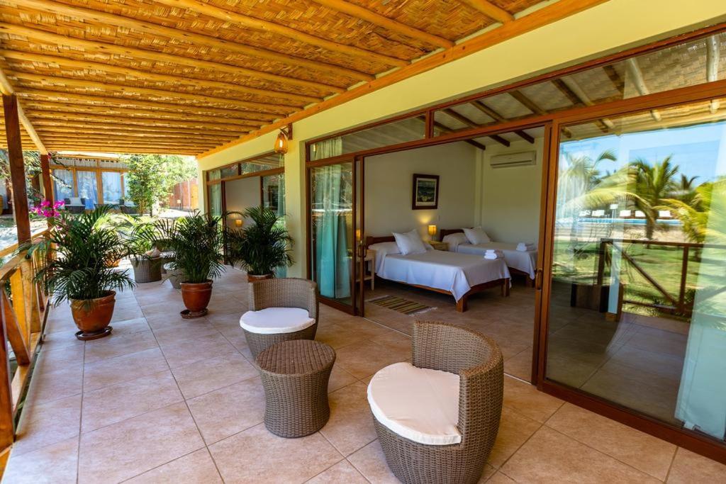 Hotel Punta Camaron Bungalows & Suites Zorritos Exterior photo
